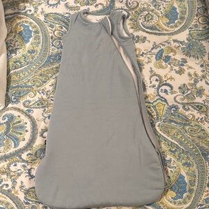 XS kyte sleep sack in color FOG 1.0 tog NWOT